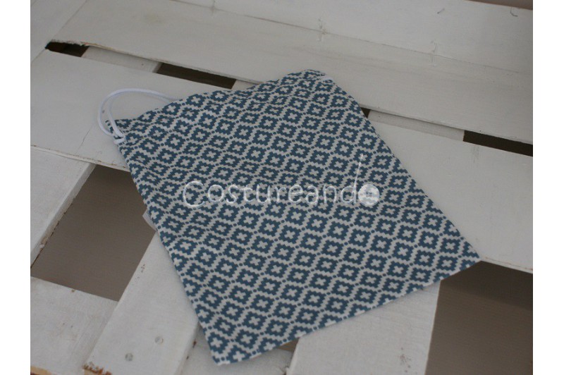 GREY ZIG ZAG CLOTHES BAG