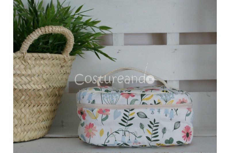 PINK FLOWER WASH BAG WITH HANDLE