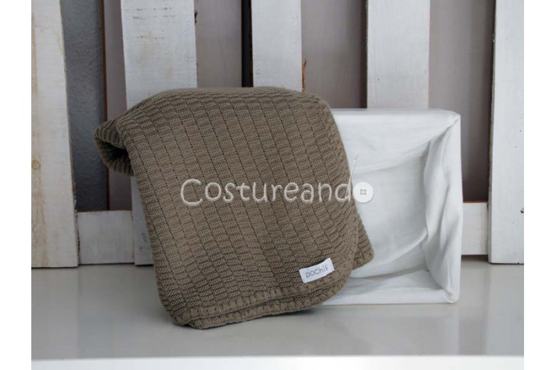 Toquilla / Chal punto bebé P280187 Piedra (camel) - Tienda moda infantil  online